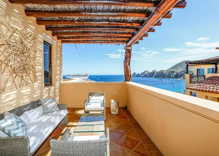 Luxury Beachfront Penthouse Hot Tub And Ocean Views *